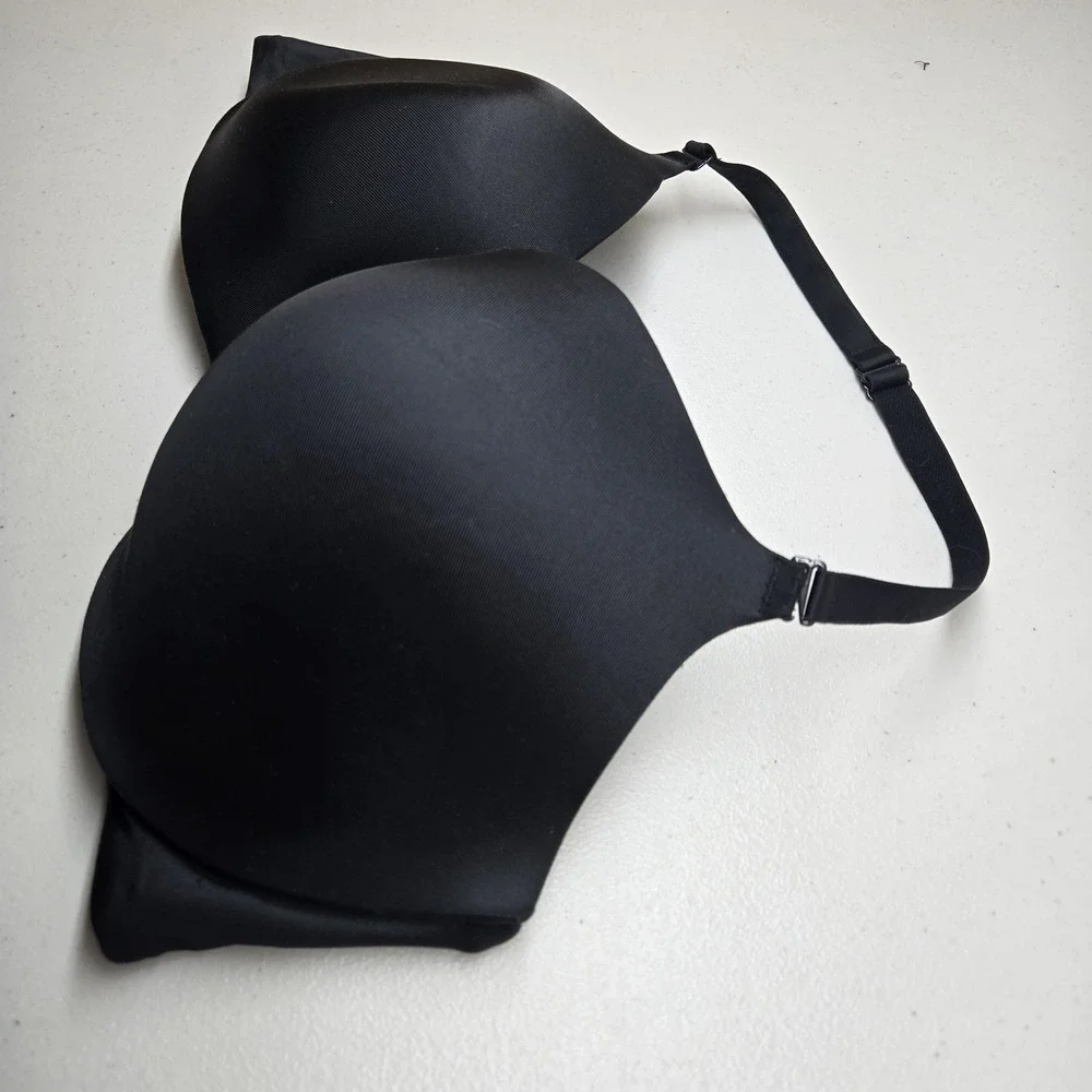 Cacique Women Bra‎ 42DD Black T Shirt Underwire Strap Adjustable